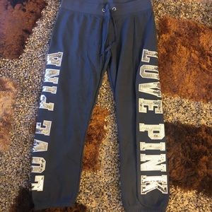 New pink jogging pants without tags